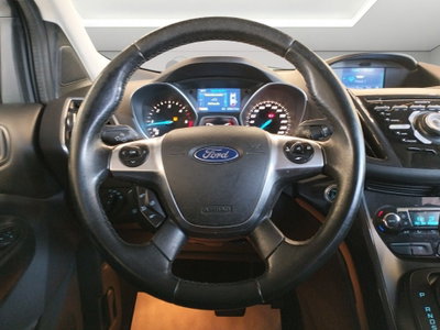 Ford Kuga 2.0 TDCI 150 CV S&S 4WD Powershift Titanium (15)