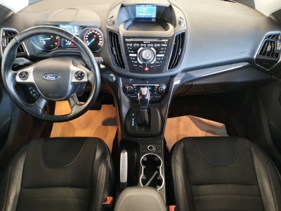 Ford Kuga 2.0 TDCI 150 CV S&S 4WD Powershift Titanium (7)