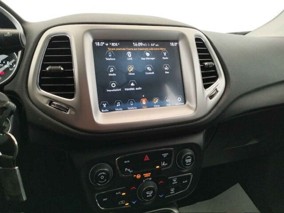 Jeep Compass 1.6 Multijet II 2WD Longitude (16)