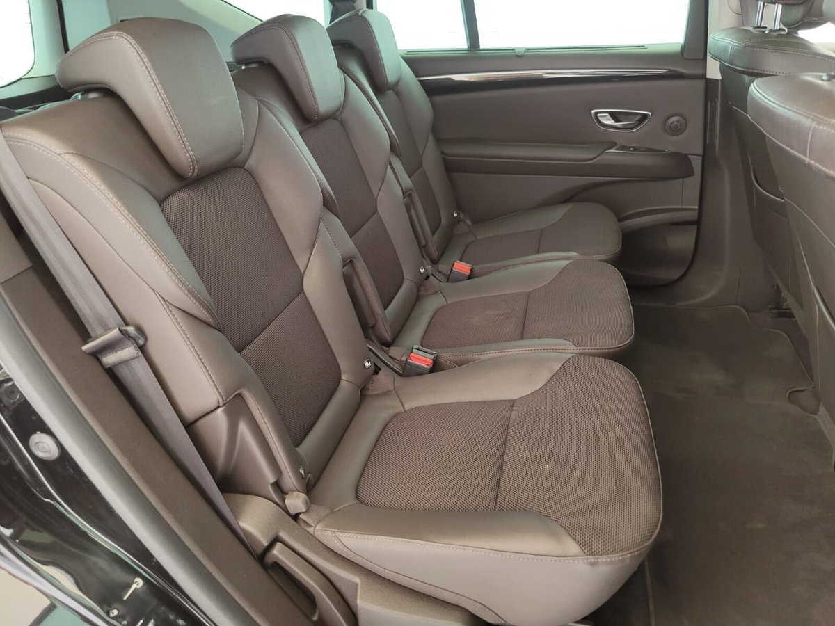 Renault Espace dCi 160CV EDC Energy Intens (18)