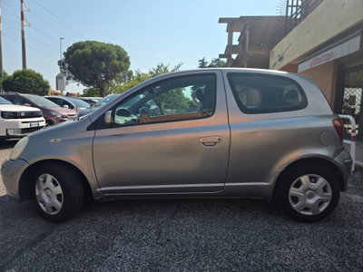 Toyota Yaris 1.3 3 porte Sol (3)