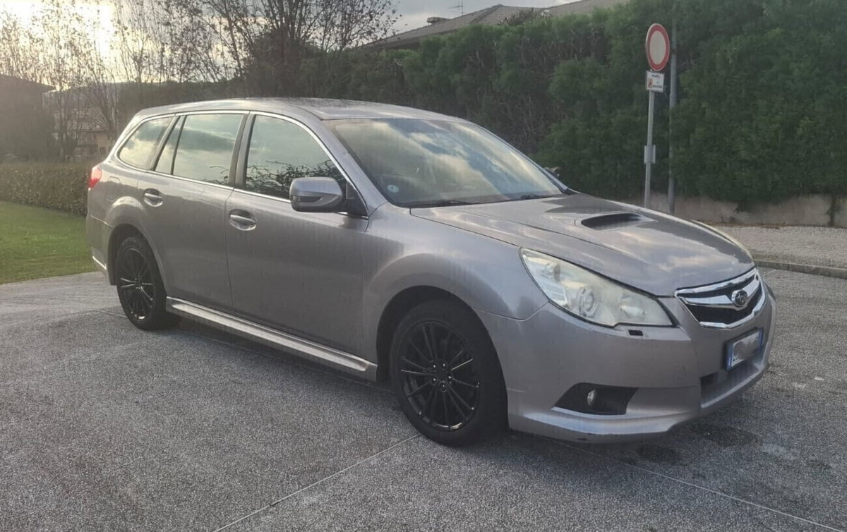 Subaru Legacy Station Wagon 2.0D SW Trend (4)