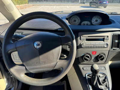 Lancia Musa Multijet Platino 100 (14)
