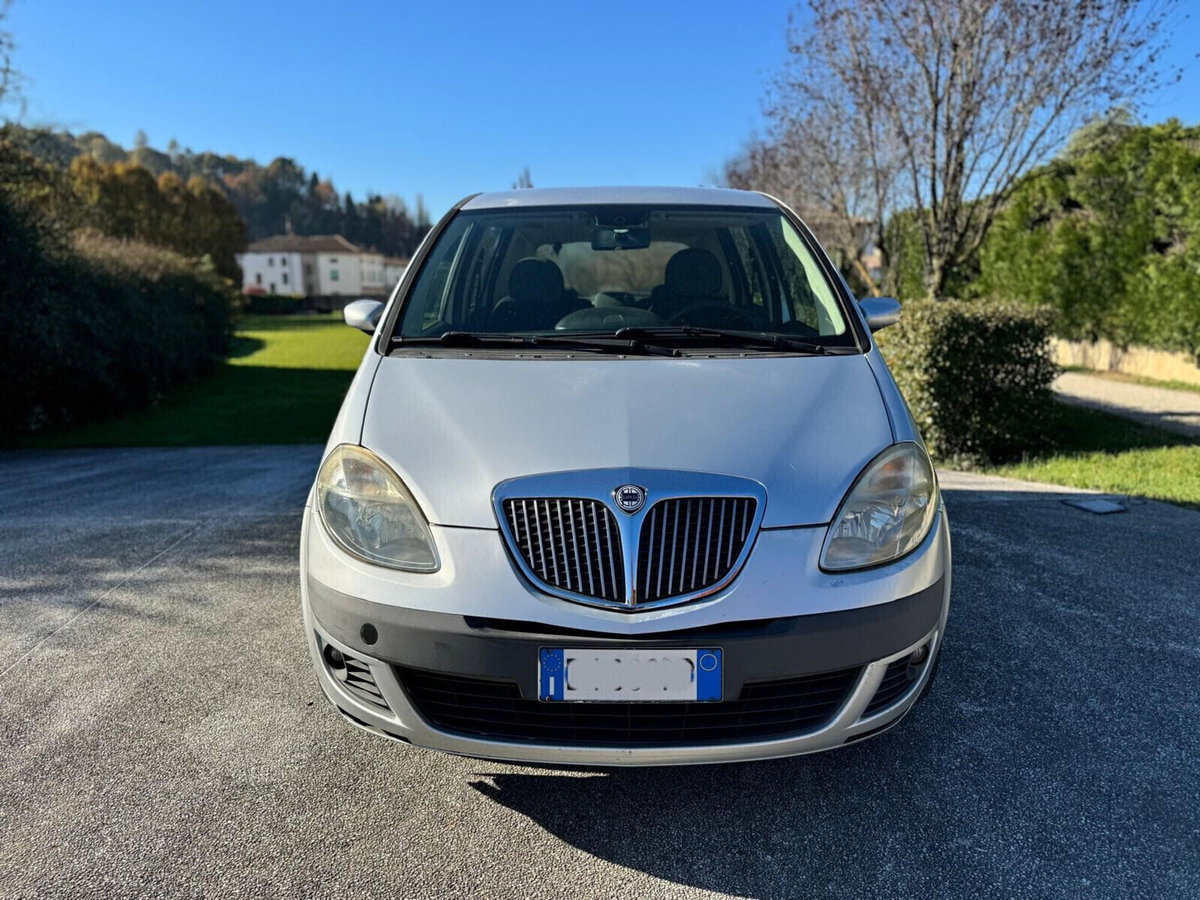 Lancia Musa Multijet Platino 100 (4)