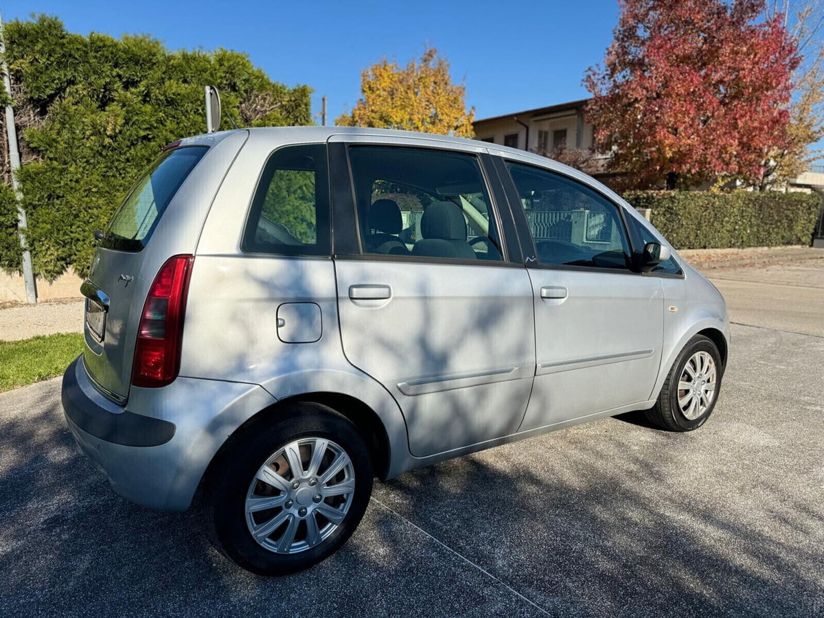 Lancia Musa Multijet Platino 100 (7)