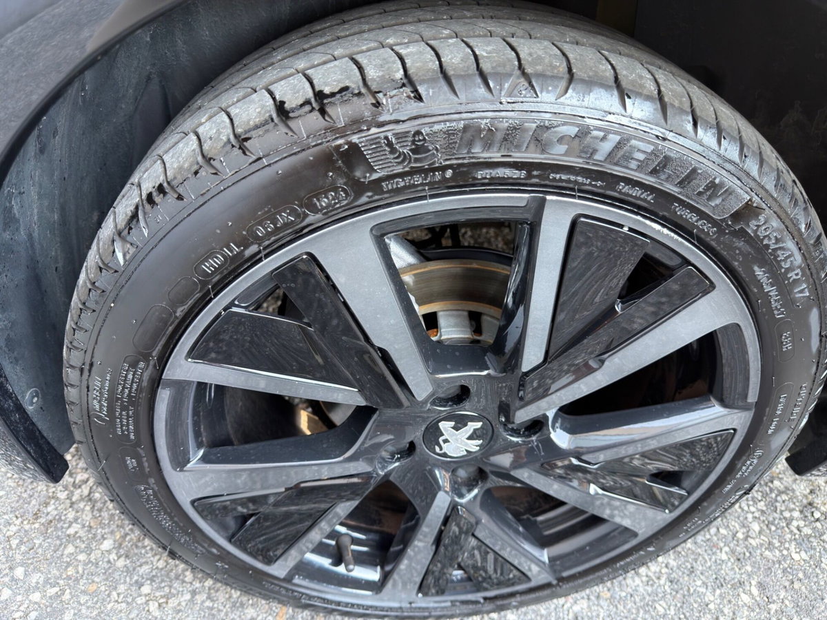Peugeot 208 PureTech 100 Stop&Start 5 porte GT (20)