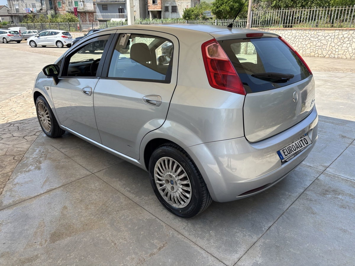 Fiat Grande Punto 1.2 5 porte Dynamic (6)