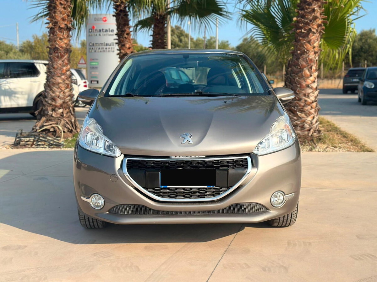 Peugeot 208 82 5 porte Allure (2)