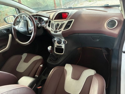Ford Fiesta 1.6 TDCi 95CV 3 porte Individual (17)