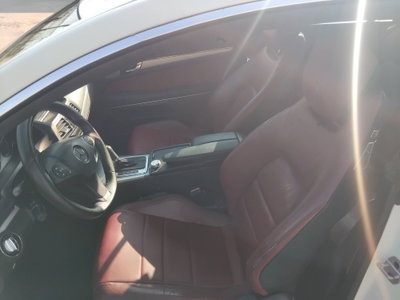 Mercedes-Benz Classe E Coupé 350 CDI Coupé BlueEFFICIENCY Avantgarde (11)
