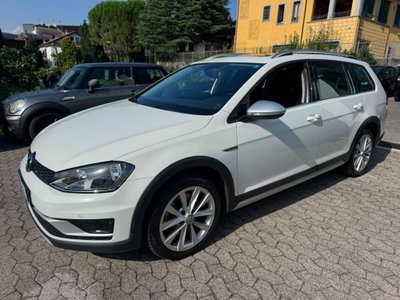 Volkswagen Golf Variant Alltrack 2.0 TDI 184CV DSG 4MOTION BMT usata