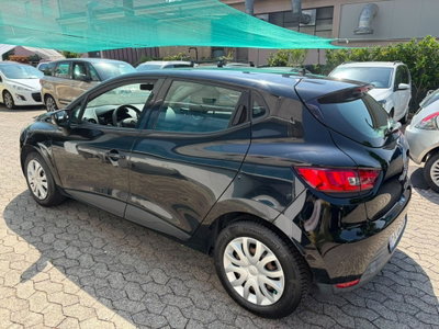 Renault Clio 1.2 75CV 5 porte Wave (5)