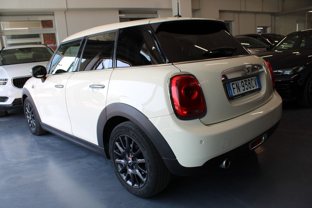 MINI Mini 1.5 One Hype 5 porte (4)