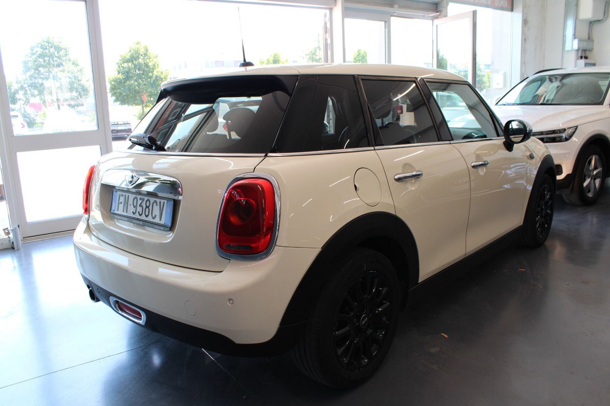 MINI Mini 1.5 One Hype 5 porte (6)