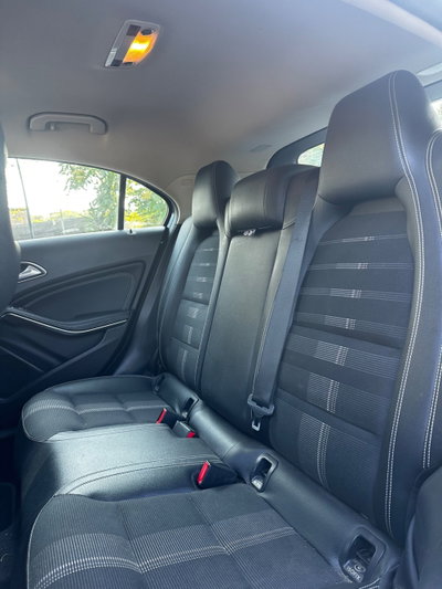 Mercedes-Benz Classe A 180 d Automatic Premium (12)