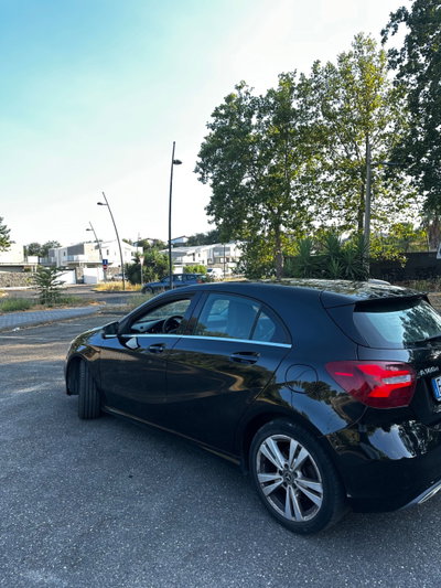 Mercedes-Benz Classe A 180 d Automatic Premium (4)