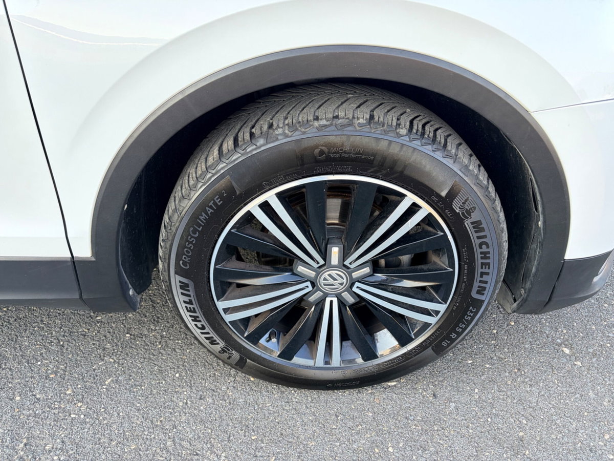 Volkswagen Tiguan 2.0 TDI SCR DSG Executive BlueMotion Technology (8)
