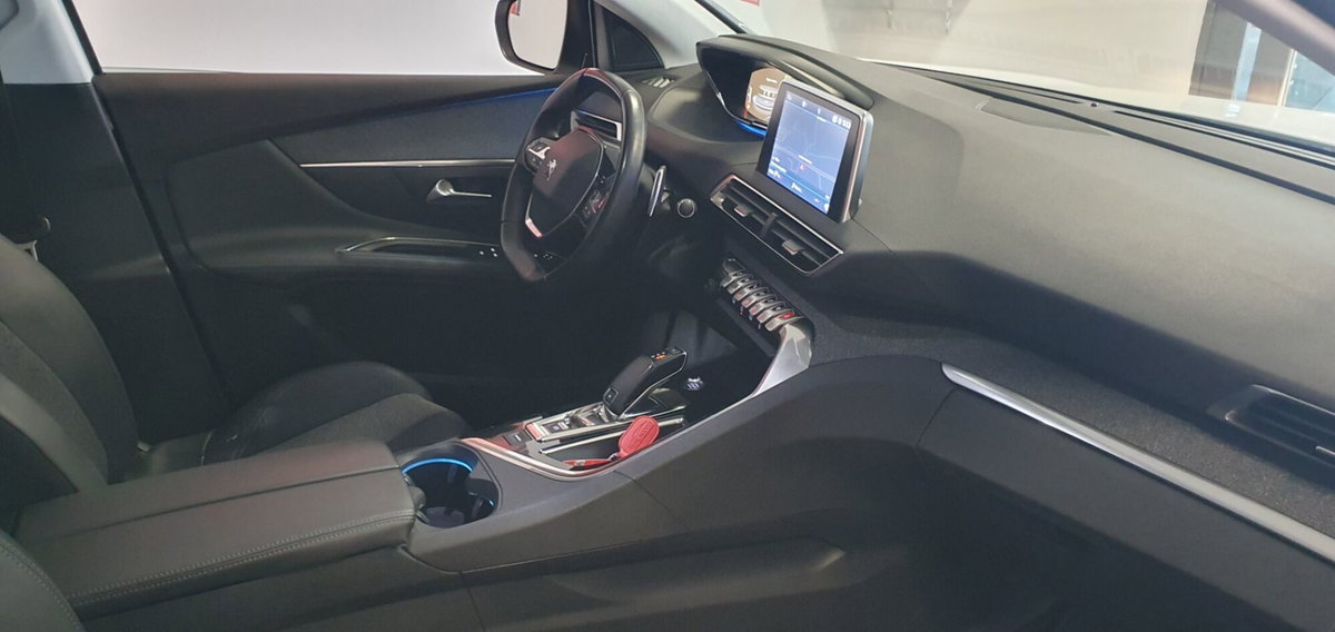 Peugeot 3008 BlueHDi 130 S&S Allure (12)