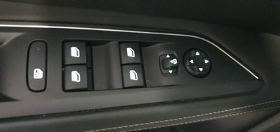 Peugeot 3008 BlueHDi 130 S&S Allure (15)