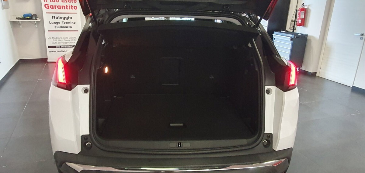 Peugeot 3008 BlueHDi 130 S&S Allure (17)