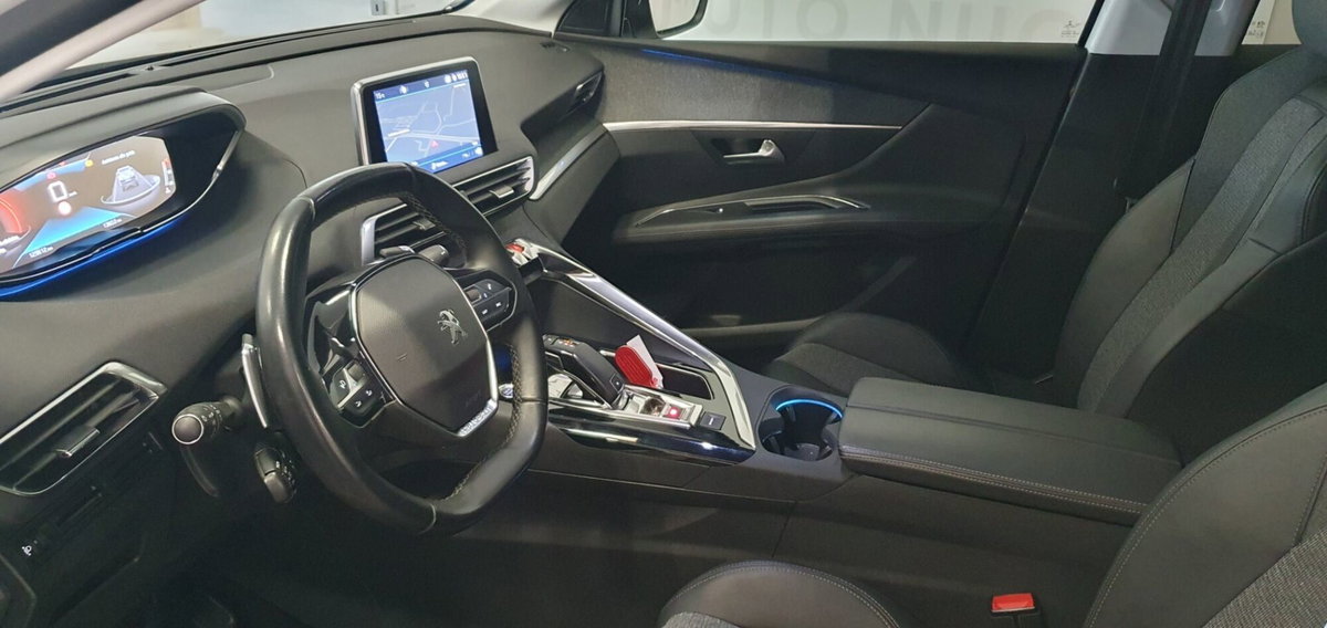 Peugeot 3008 BlueHDi 130 S&S Allure (2)
