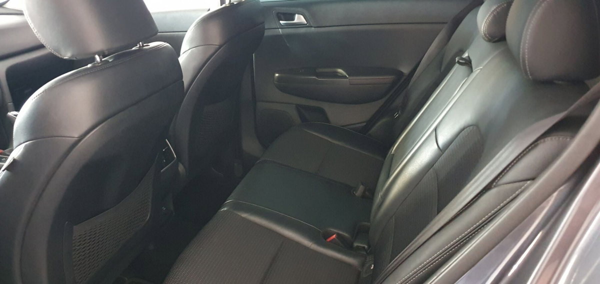 Kia Sportage 1.7 CRDI 2WD Style (10)