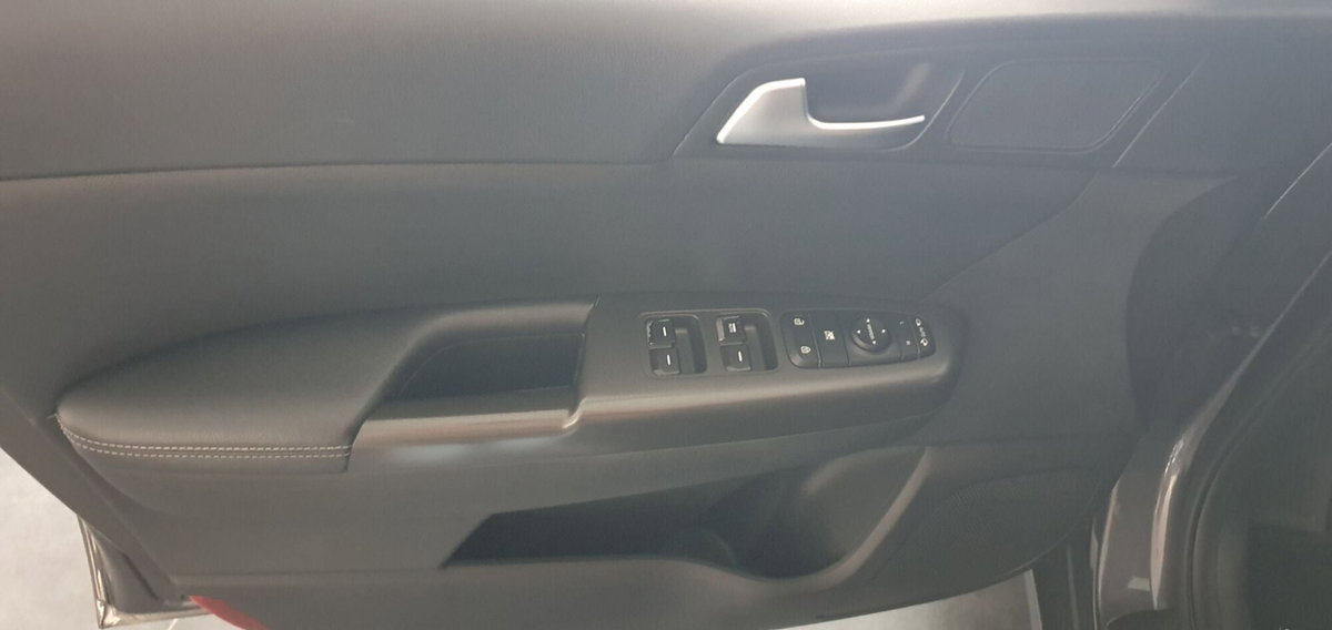 Kia Sportage 1.7 CRDI 2WD Style (3)