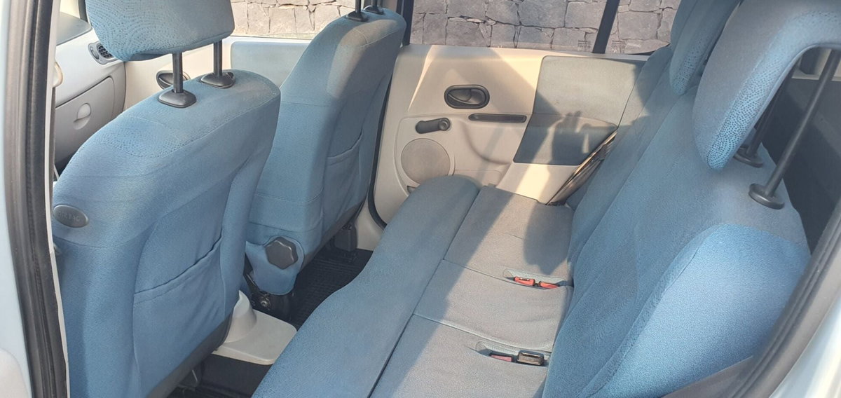 Renault Modus 1.5 dCi 82CV Confort Dynamique (6)
