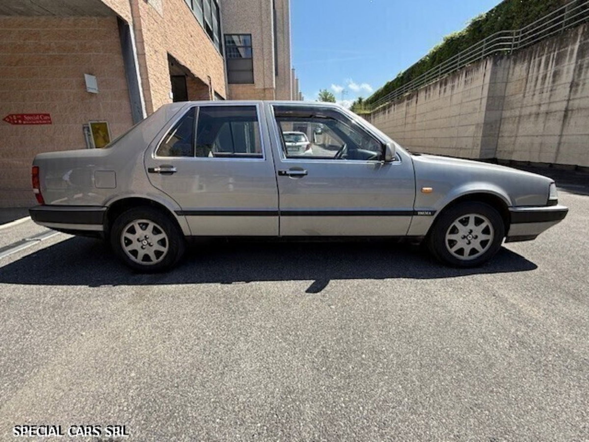 Lancia Thema i.e. (5)