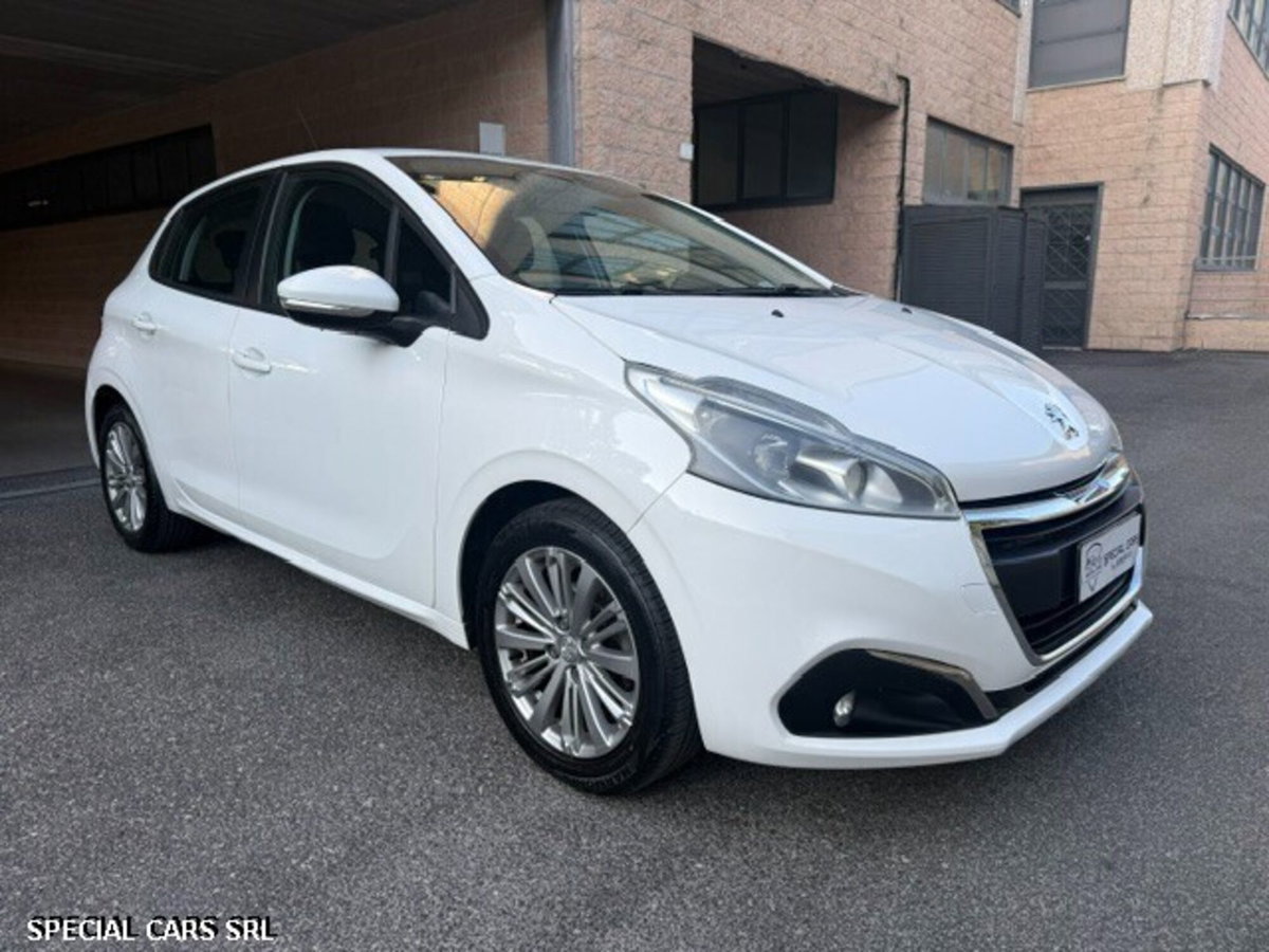Peugeot 208 82 5 porte Active (2)