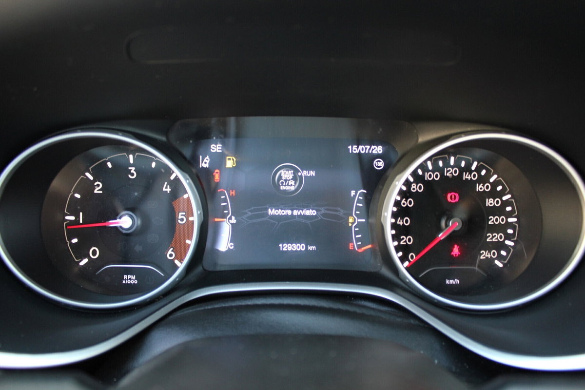 Jeep Compass 1.6 Multijet II 2WD Limited (16)