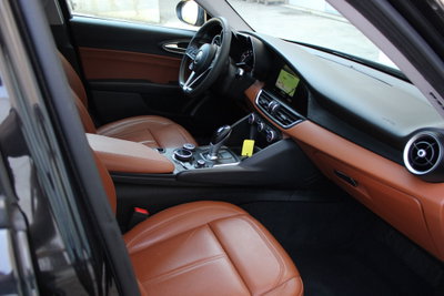 Alfa Romeo Giulia 2.2 Turbodiesel 136 CV AT8 Business (9)