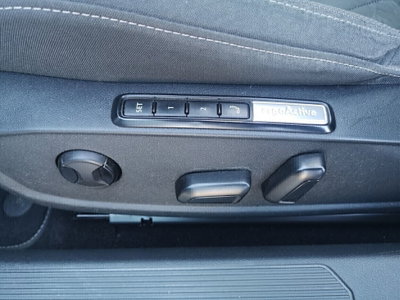 Volkswagen Golf 2.0 TDI SCR Style (13)