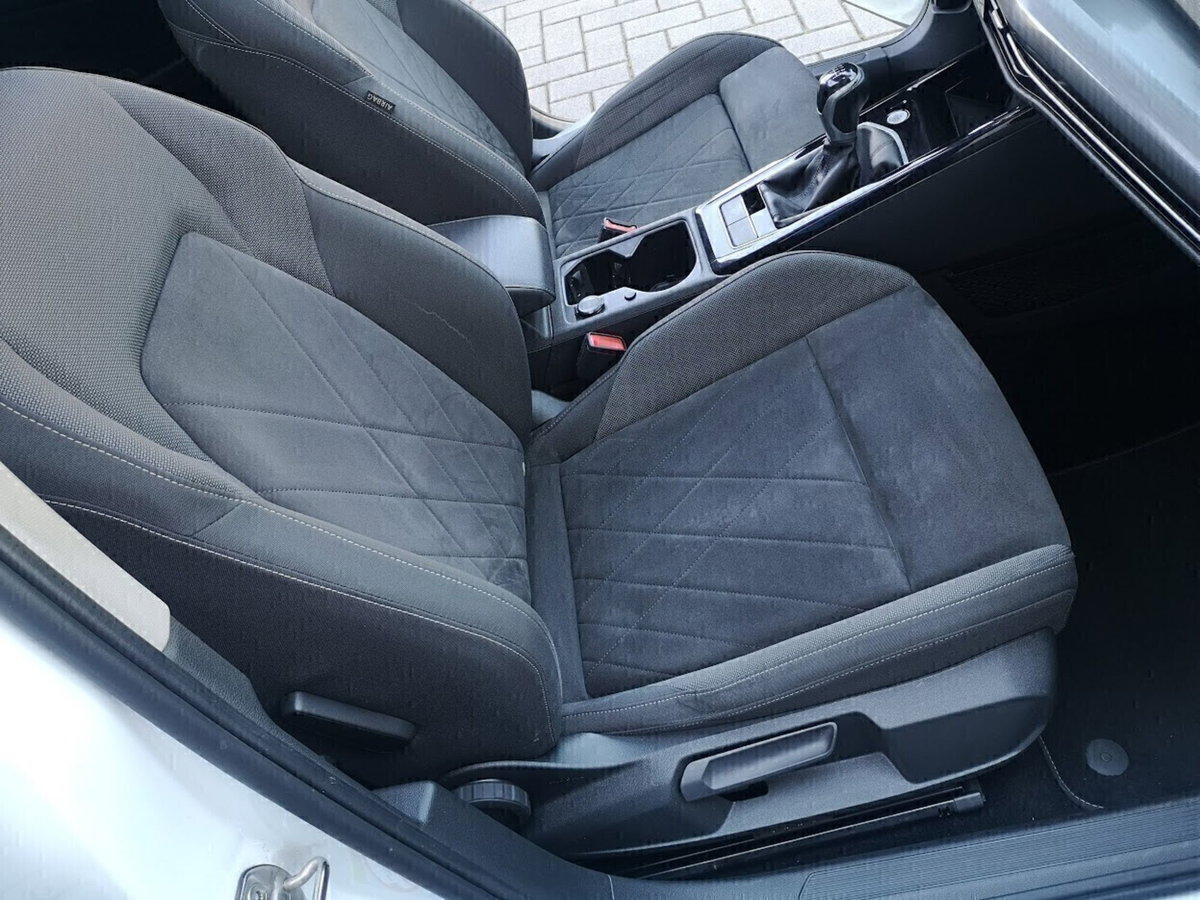 Volkswagen Golf 2.0 TDI SCR Style (14)