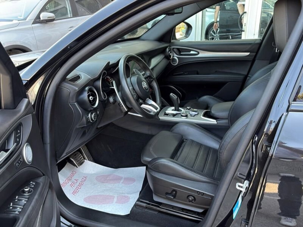 Alfa Romeo Stelvio Stelvio 2.2 Turbodiesel 210 CV AT8 Q4 Veloce (13)