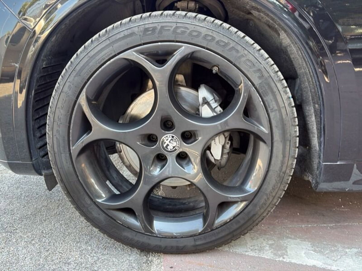Alfa Romeo Stelvio Stelvio 2.2 Turbodiesel 210 CV AT8 Q4 Veloce (9)