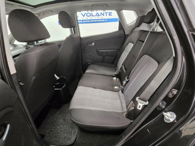 Kia Venga 1.4 CVVT Active (16)