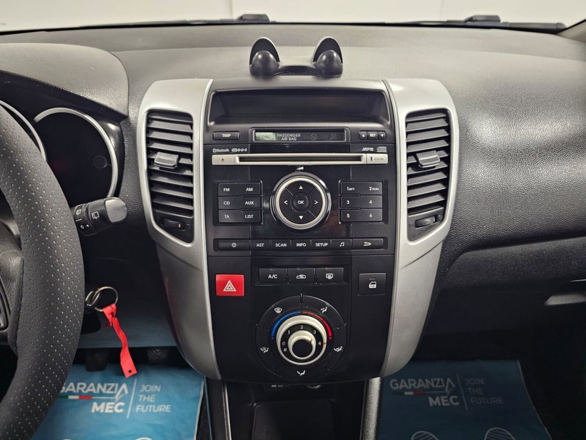 Kia Venga 1.4 CVVT Active (9)