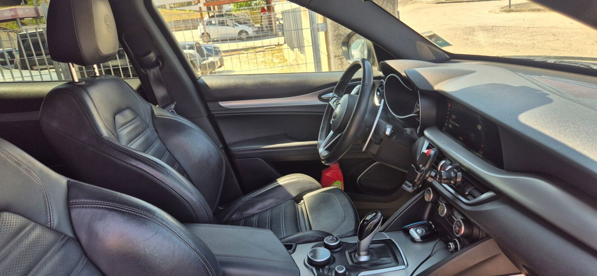 Alfa Romeo Stelvio Stelvio 2.2 Turbodiesel 210 CV AT8 Q4 Executive (7)