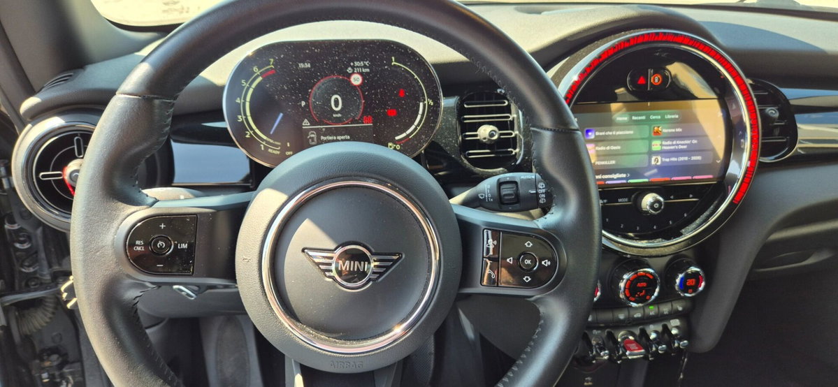 MINI Mini 1.5 Cooper Resolute (11)