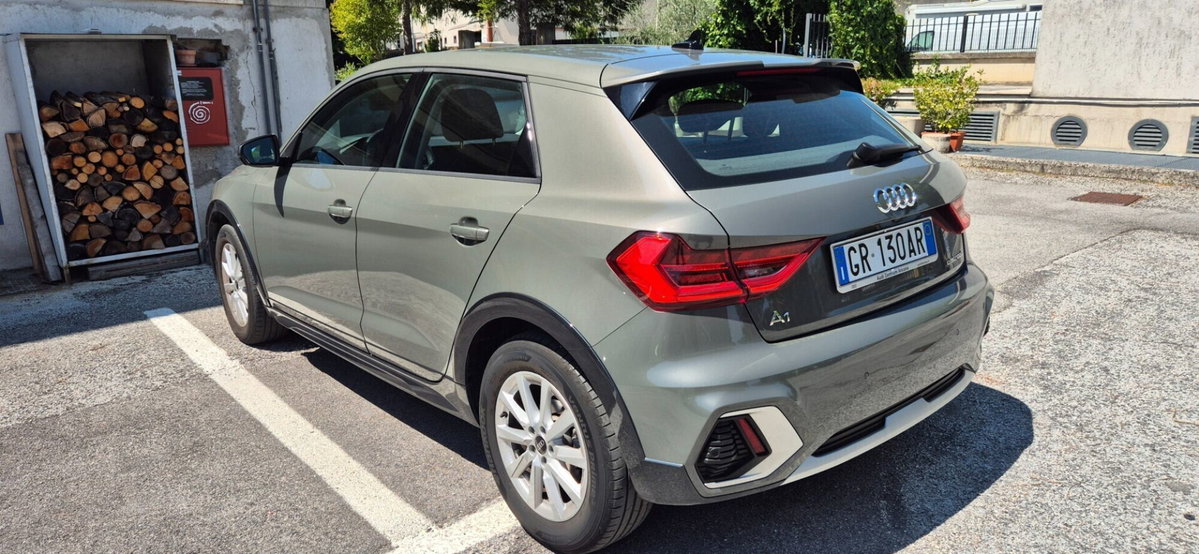 Audi A1 allstreet allstreet 30 TFSI Identity Contrast (3)
