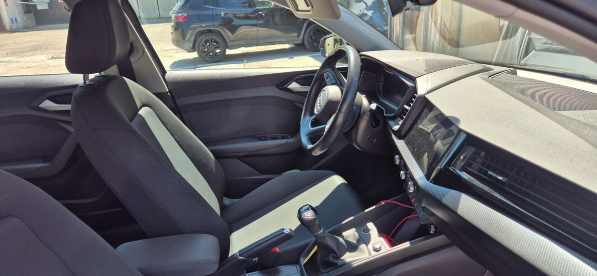 Audi A1 allstreet allstreet 30 TFSI Identity Contrast (6)