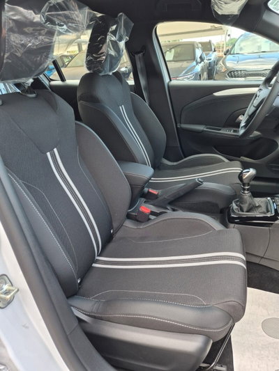 Opel Corsa 1.2 100 CV Edition (11)