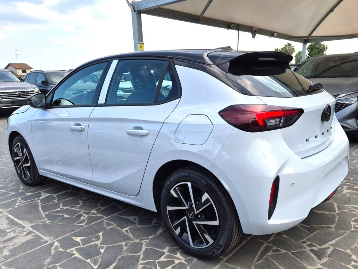 Opel Corsa 1.2 100 CV Edition (6)