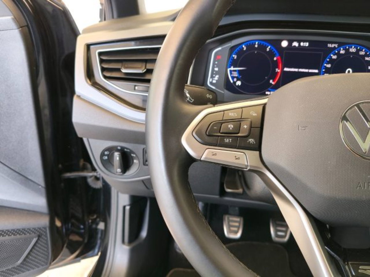 Volkswagen Taigo 1.0 tsi R-Line 115cv (16)