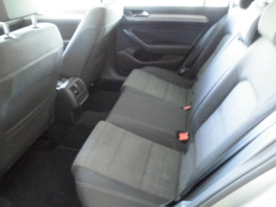 Volkswagen Passat Variant 2.0 TDI SCR EVO Business (15)