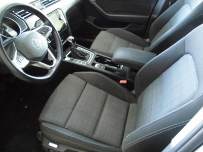 Volkswagen Passat Variant 2.0 TDI SCR EVO Business (8)