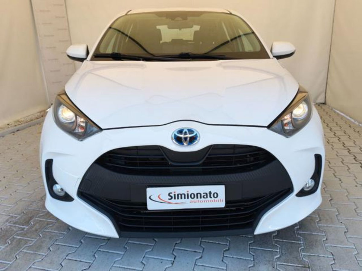 Toyota Yaris Cross 1.5 Hybrid 5p. E-CVT Premiere (2)