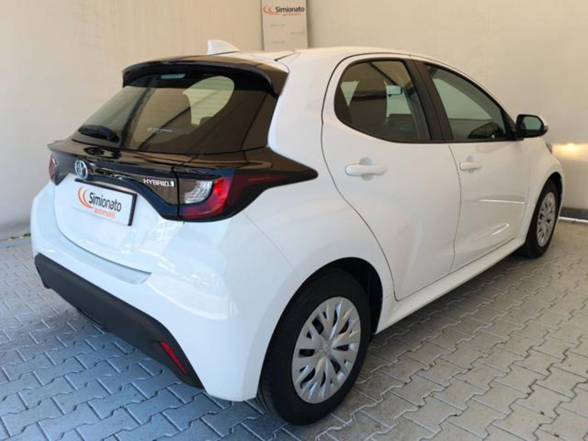 Toyota Yaris Cross 1.5 Hybrid 5p. E-CVT Premiere (4)