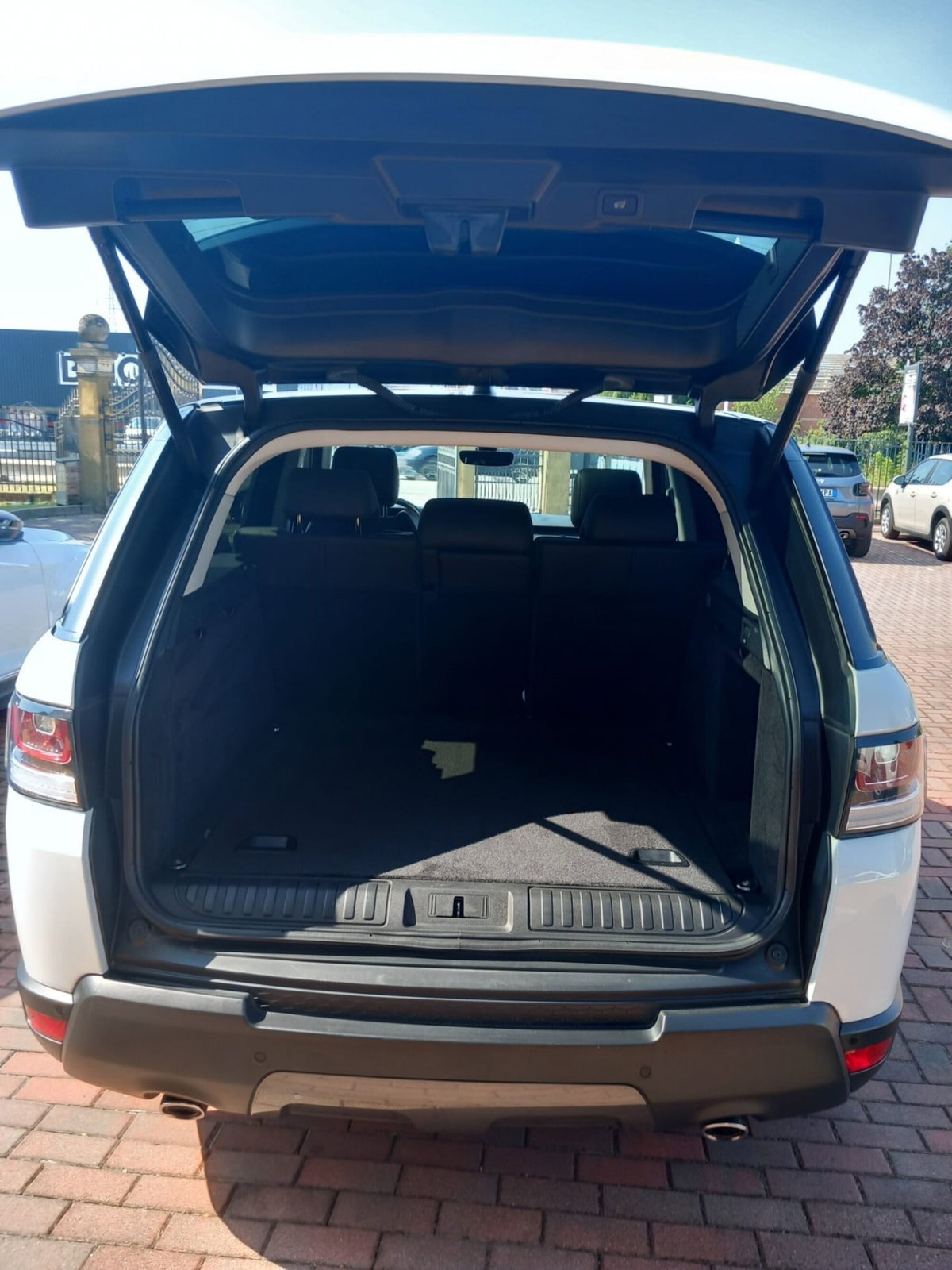 Land Rover Range Rover Sport 3.0 TDV6 HSE (16)